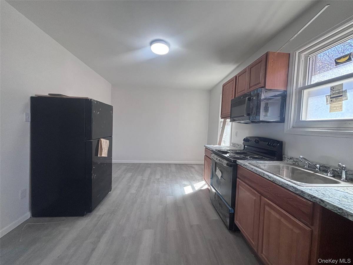 486 3rd street #2, Call Listing Agent, NY 12206