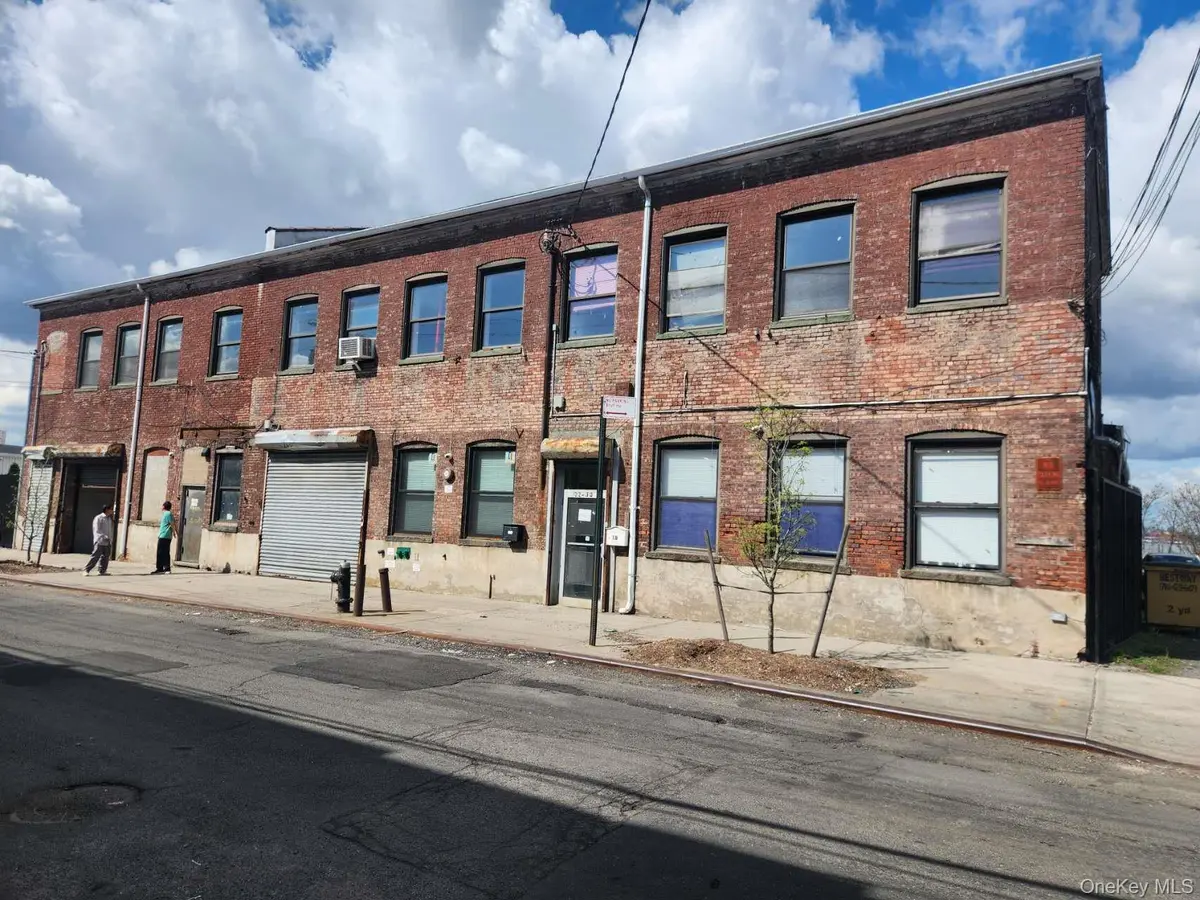 2226 119 ST #W1, College Point, NY 11356