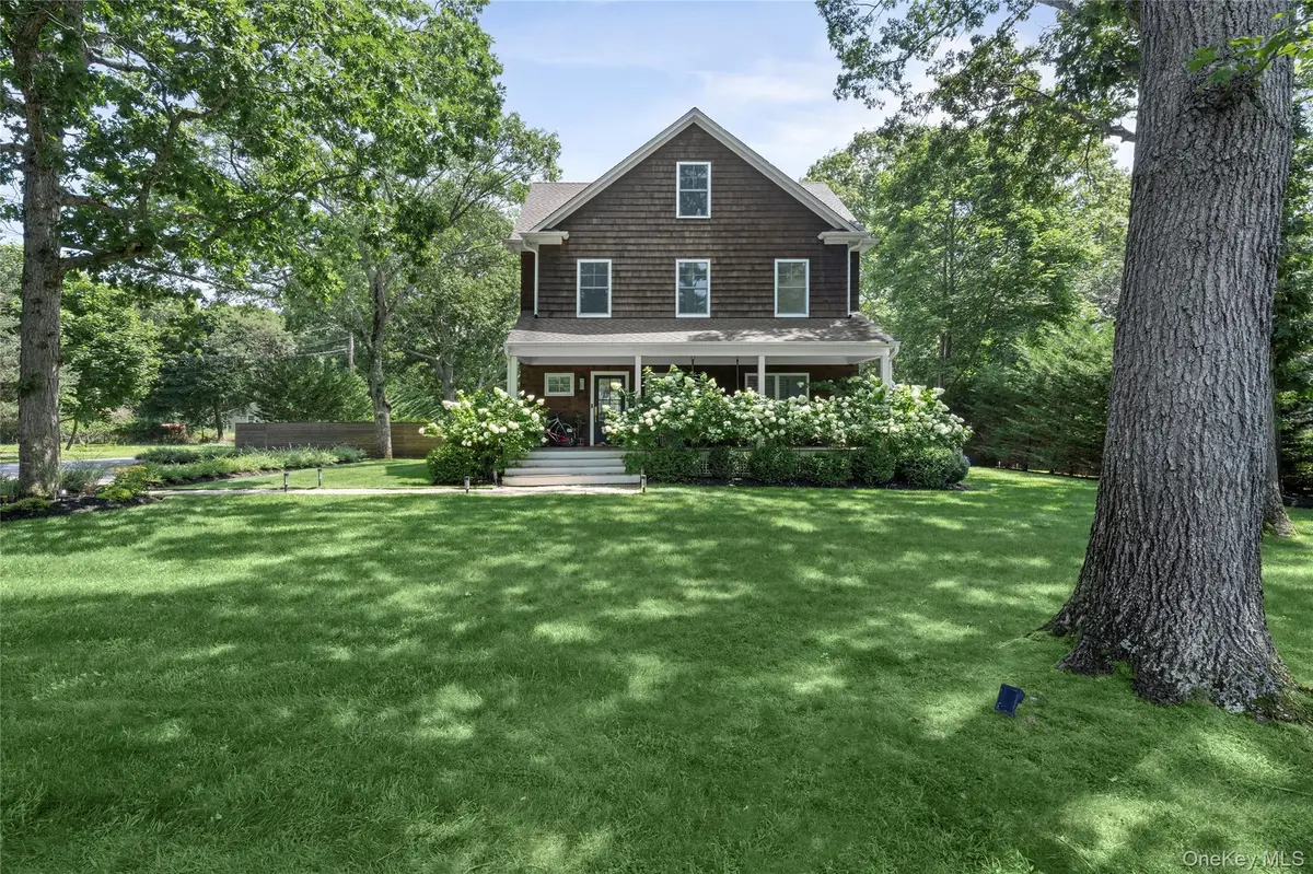 64 Hazelwood AVE, Westhampton Beach, NY 11978