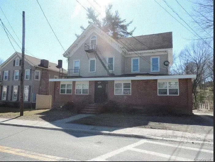 108 Vineyard AVE, Highland, NY 12528