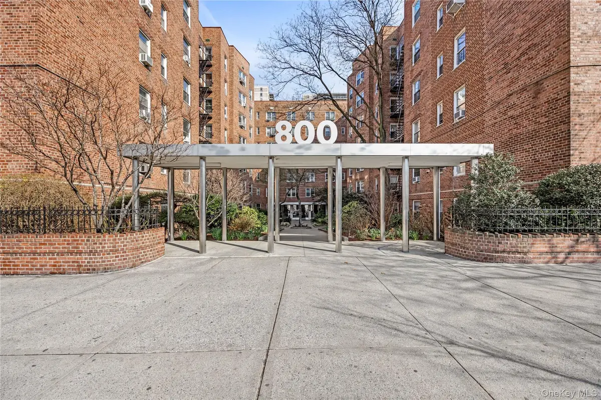 800 Grand Concourse #3BS, Bronx, NY 10451