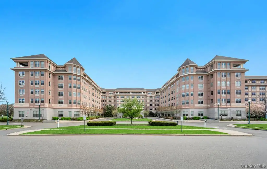 300 E Overlook #534, Port Washington, NY 11050