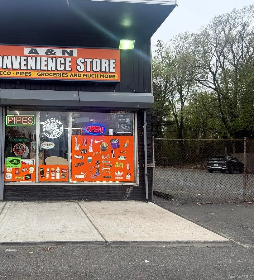 614 Sunrise HWY, West Babylon, NY 11704