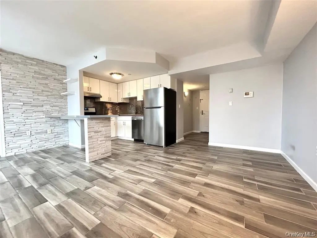 63-47 Booth ST #3C, Rego Park, NY 11374