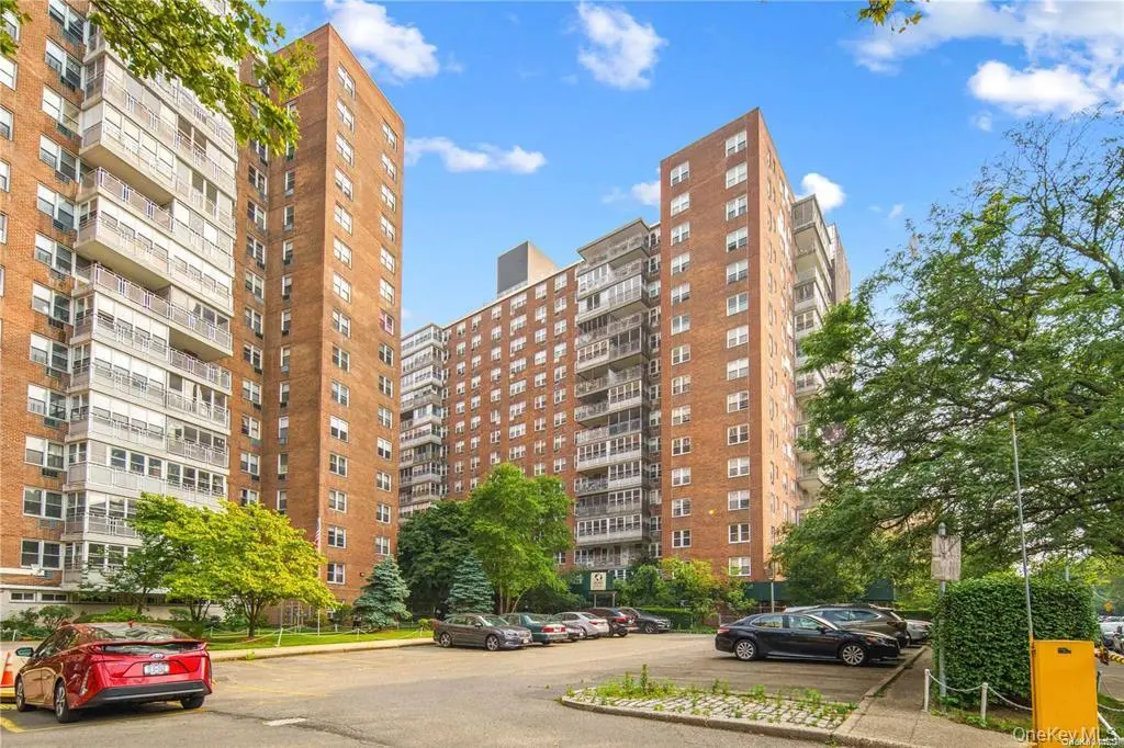 138-10 Franklin AVE #5E, Flushing, NY 11355