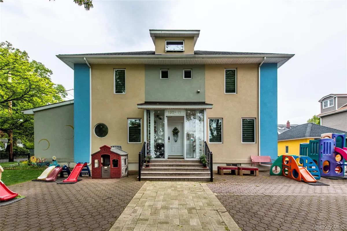 157-15 Oak AVE, Flushing, NY 11355