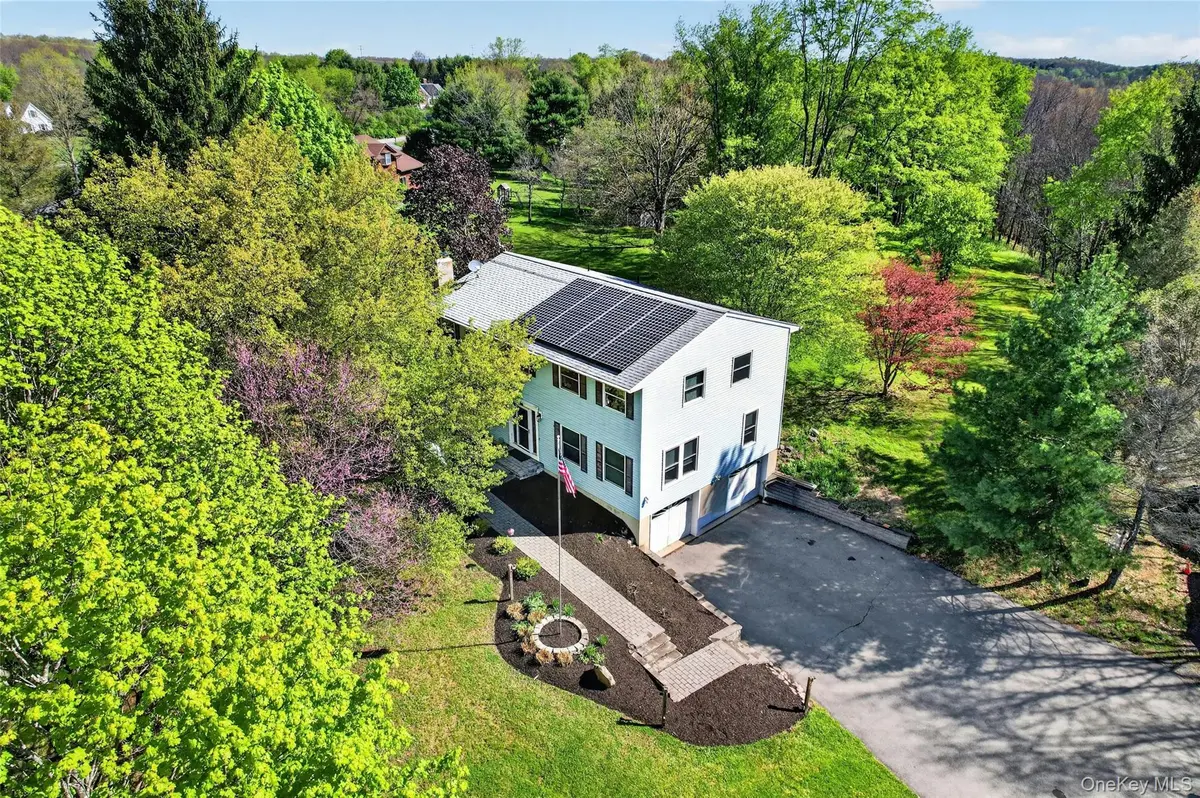 222 Phillipsburg RD, Goshen, NY 10924