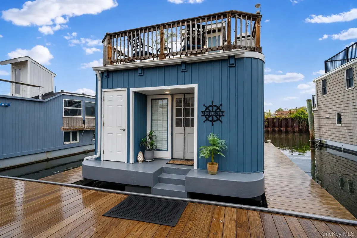 10 Matinecock AVE #Dock D, Port Washington, NY 11050