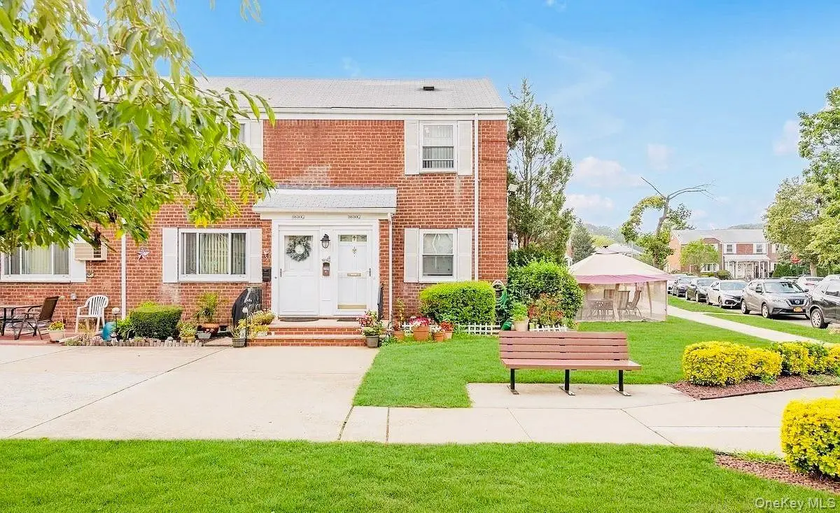 245-24 77 CRES, Bellerose, NY 11426