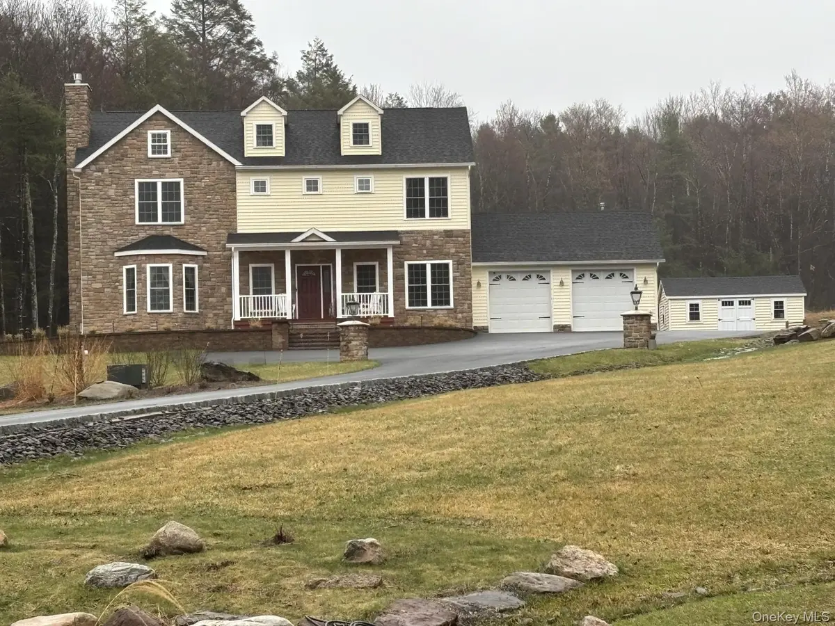 657 Sackett Lake RD, Monticello, NY 12701