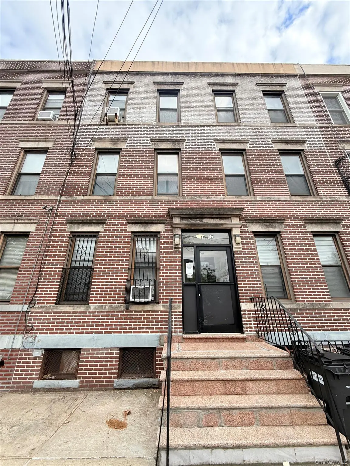 3067 42nd ST, Astoria, NY 11103