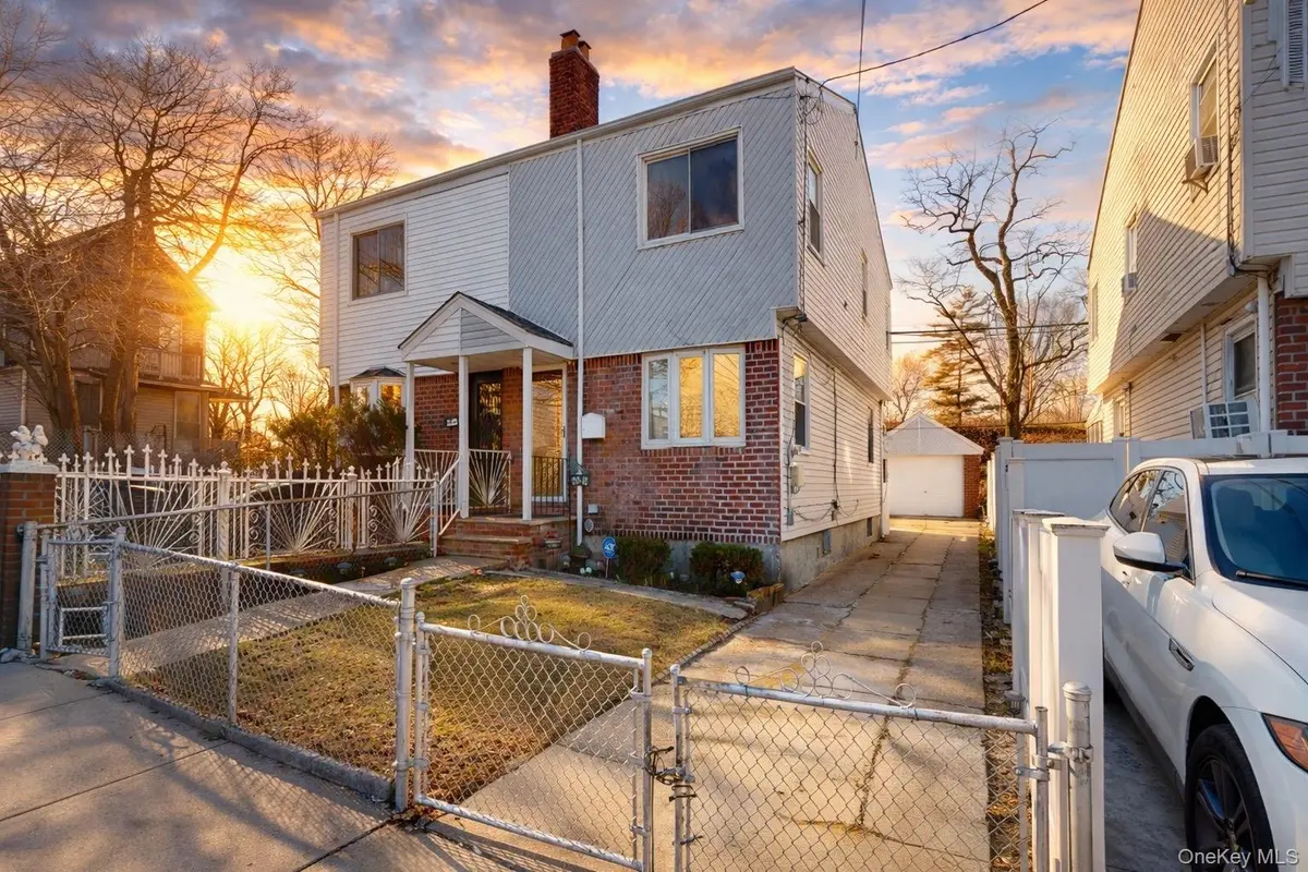 21942 141st RD, Springfield Gardens, NY 11413