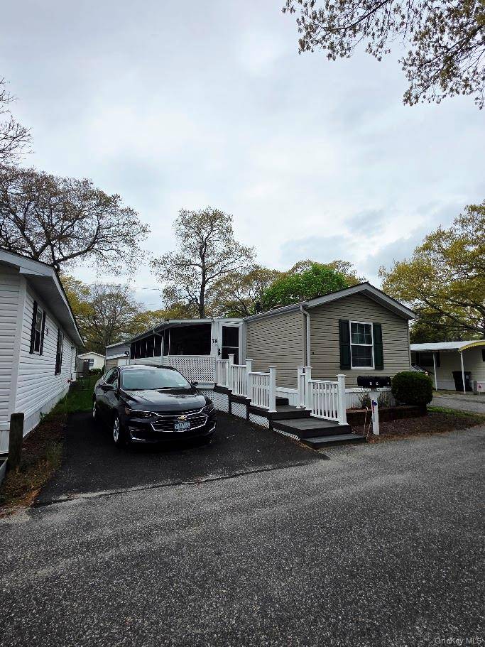 37 Hubbard AVE #74, Riverhead, NY 11901