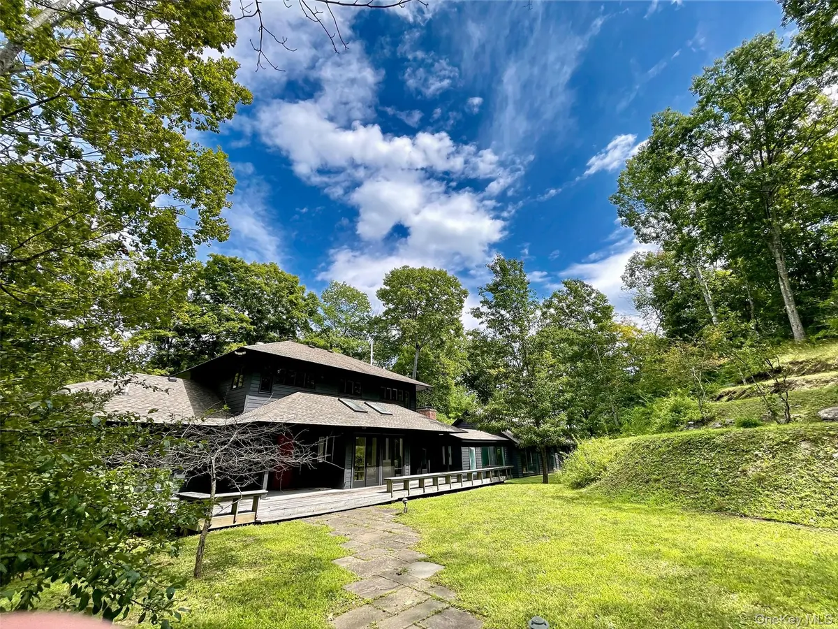 Address not disclosed, Amenia, NY 12501