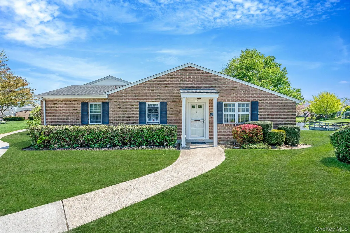 47 Harbor, Amityville, NY 11701