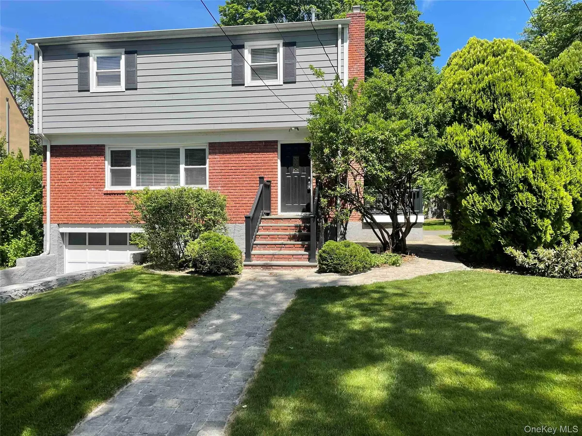29 Oakdale AVE, New Rochelle, NY 10801