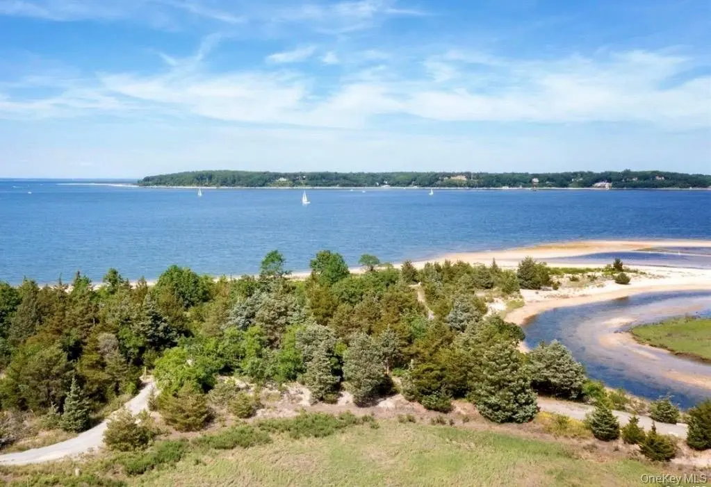224 Centre Island RD, Centre Island, NY 11771
