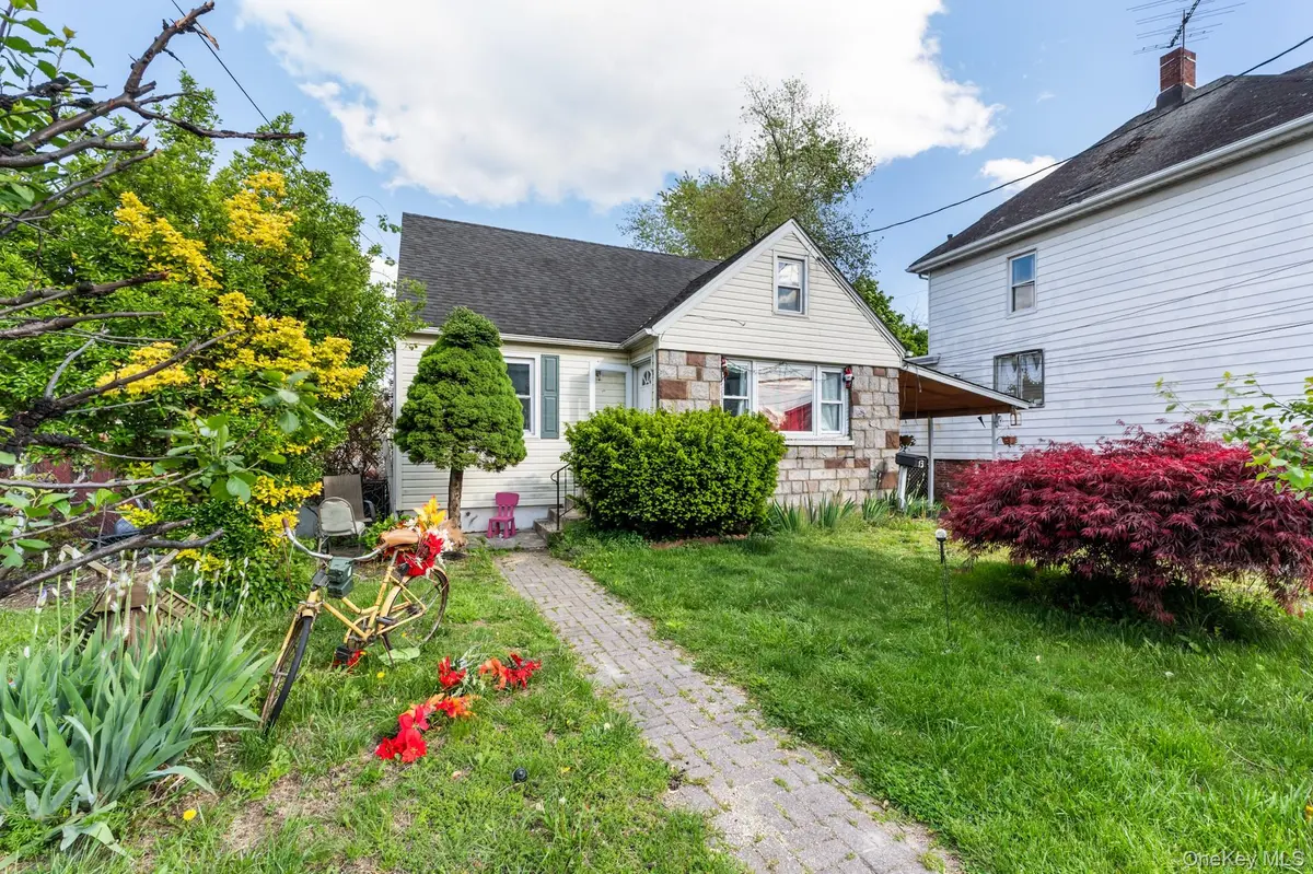 13 Westside AVE, Haverstraw, NY 10927