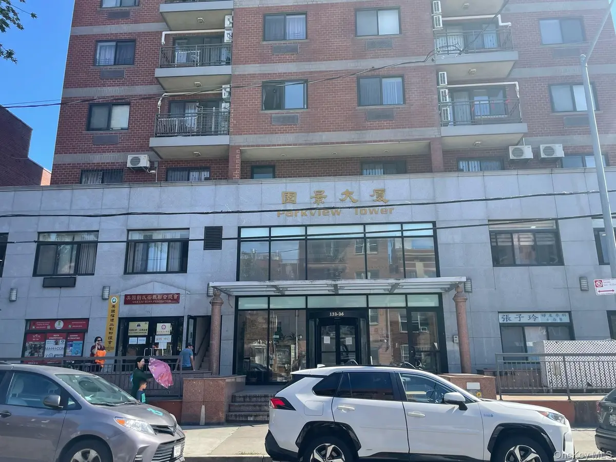 132-26 Avery AVE #1D, Flushing, NY 11355