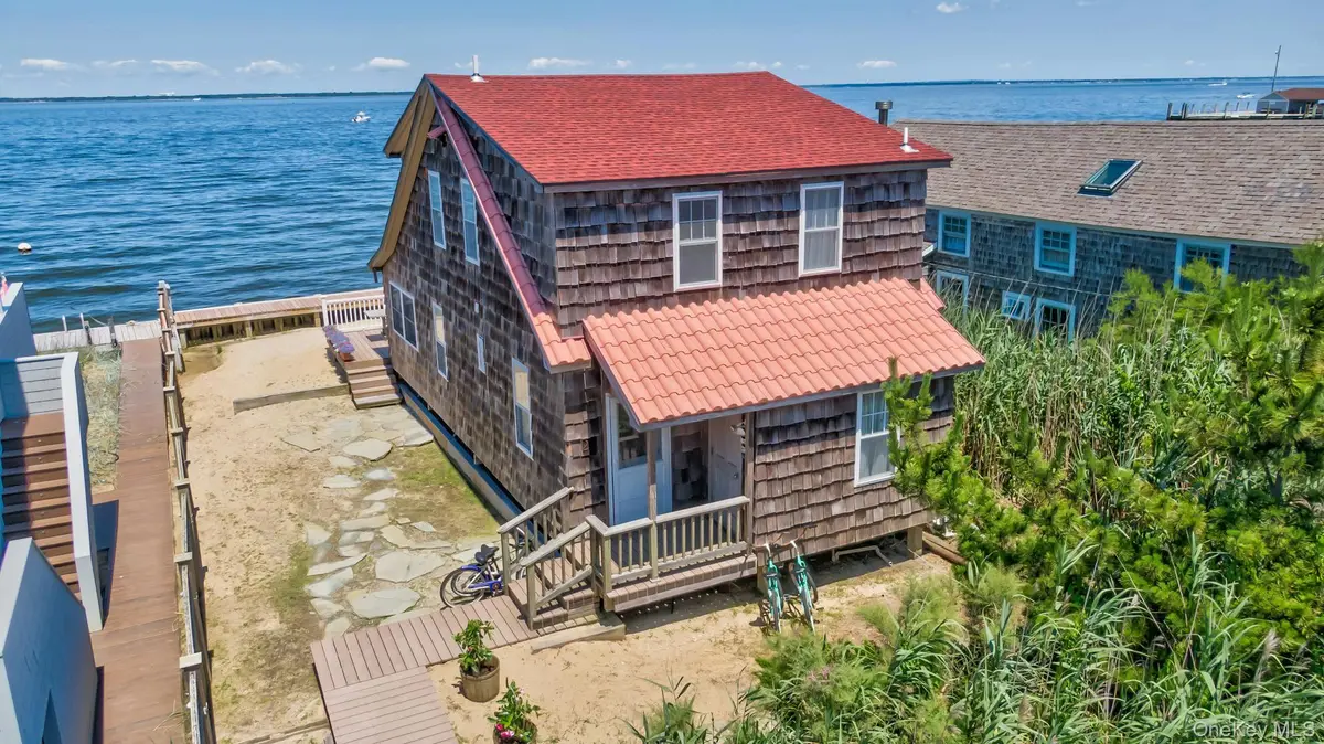 29 E Bayview AVE, Ocean Bay Park, NY 11770