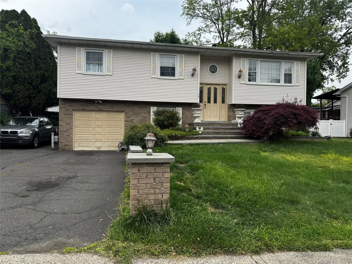 75 Picariello DR, Haverstraw, NY 10927