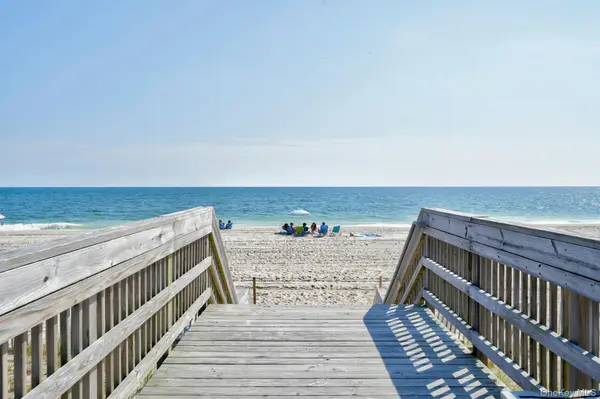39 Sloop WALK, Ocean Beach, NY 11770