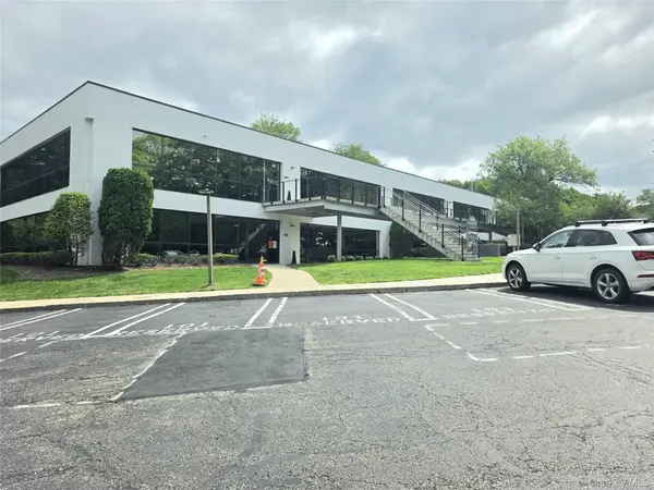1 Executive BLVD #104, Suffern, NY 10901