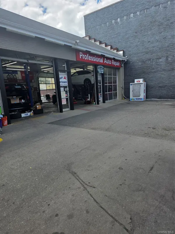 22820 Merrick BLVD, Laurelton, NY 11413