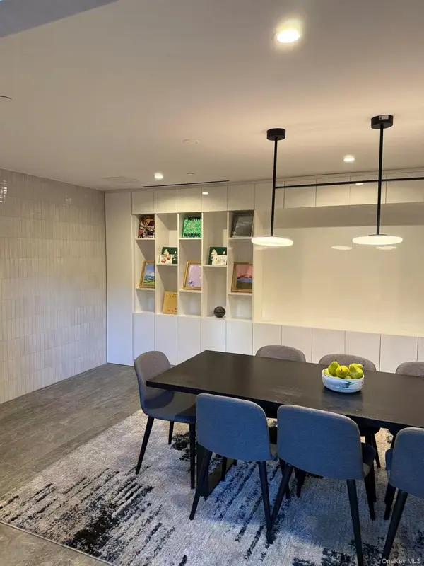 131-02A 40th RD #6G, Flushing, NY 11354