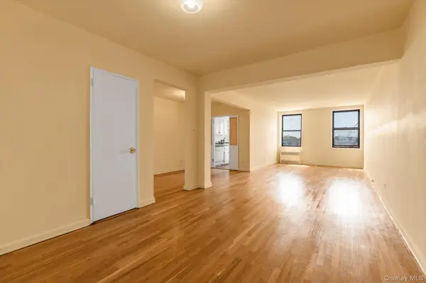 83-35 139 ST #5M, Briarwood, NY 11435