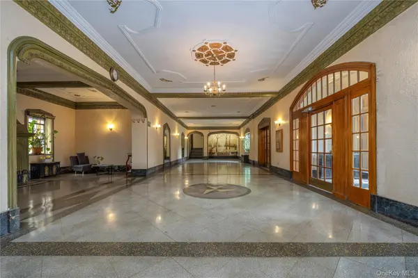 60 W Broad ST #1G, Mount Vernon, NY 10552