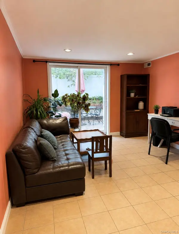 930 Merrick Rd #5, Baldwin, NY 11510