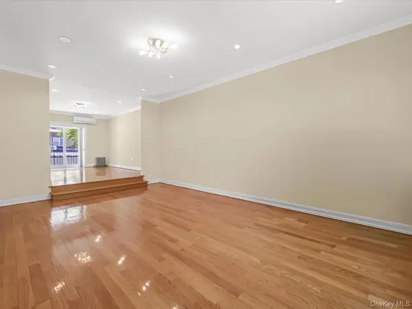 10018 67th DR, Forest Hills, NY 11375