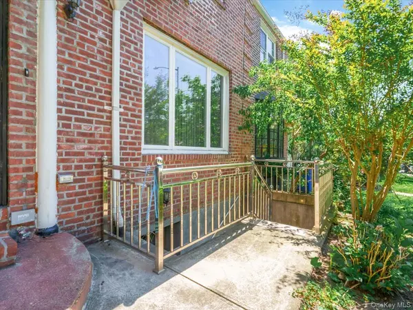 10018 67th DR, Forest Hills, NY 11375