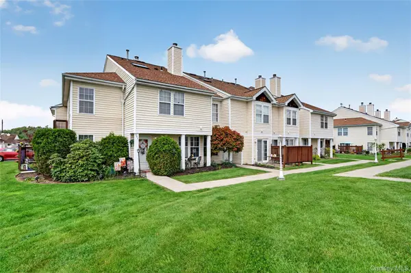 3815 Whispering Hills DR, Chester, NY 10918