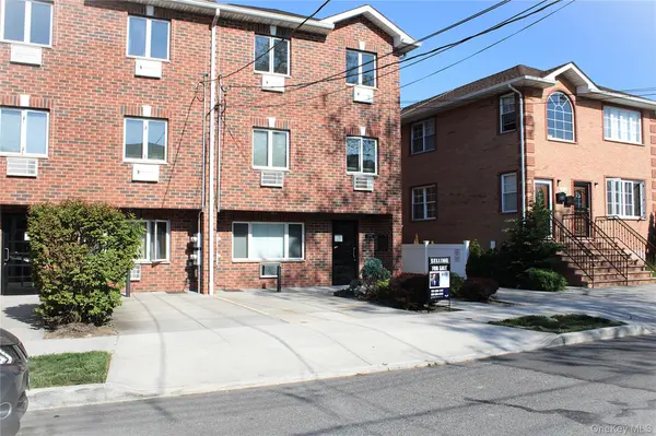 150-42 99th PL, Ozone Park, NY 11417