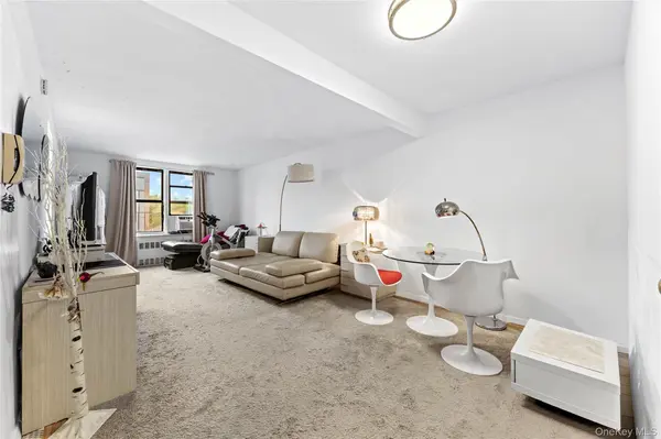 2830 Briggs AVE #4C, Bronx, NY 10458