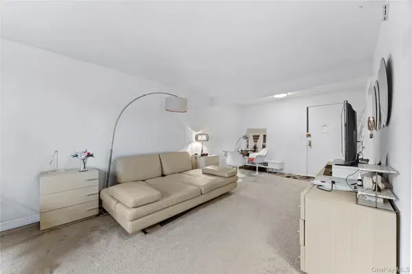 2830 Briggs AVE #4C, Bronx, NY 10458