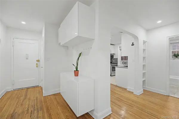 10 Welwyn RD #2C, Great Neck, NY 11021
