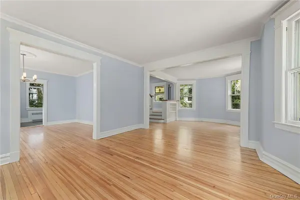 16 Kraft AVE, Bronxville, NY 10708