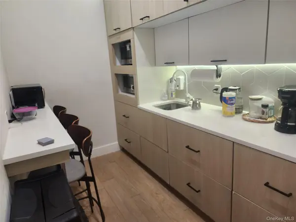 103-11 Metropolitan AVE, Forest Hills, NY 11375