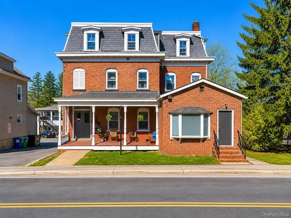 39 N Chestnut ST, New Paltz, NY 12561