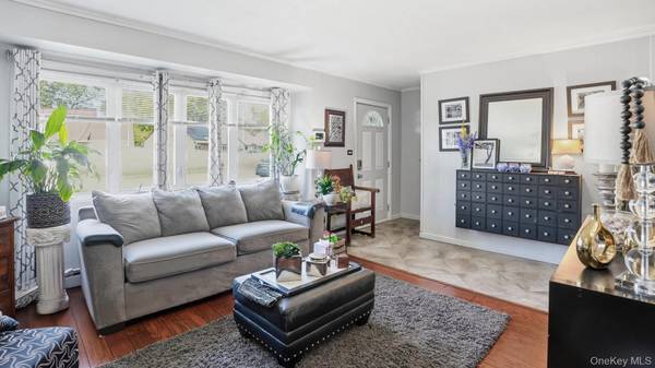 204 Denton PL, Roosevelt, NY 11575