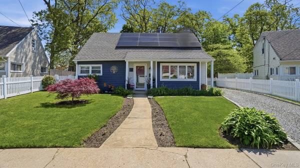 204 Denton PL, Roosevelt, NY 11575