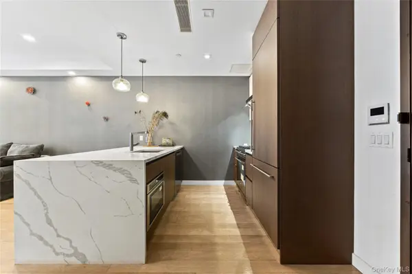 33-66 Farrington ST #13F, Flushing, NY 11354