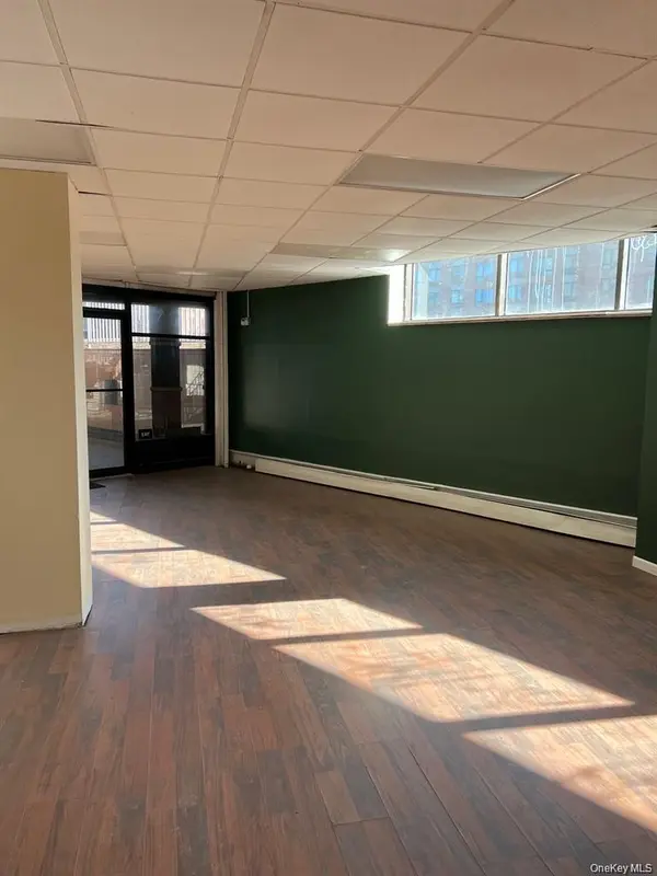 9229 Queens BLVD #CU7, Rego Park, NY 11374