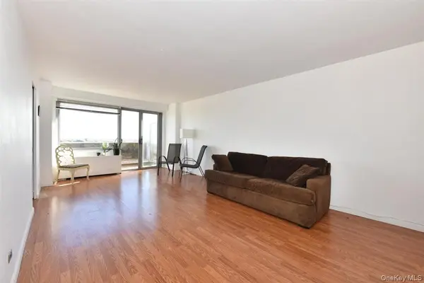 175-20 Wexford TER #16L, Jamaica Estates, NY 11432