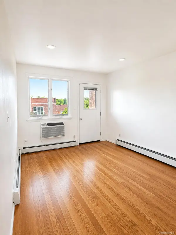 46-12 161st ST #3B, Flushing, NY 11358
