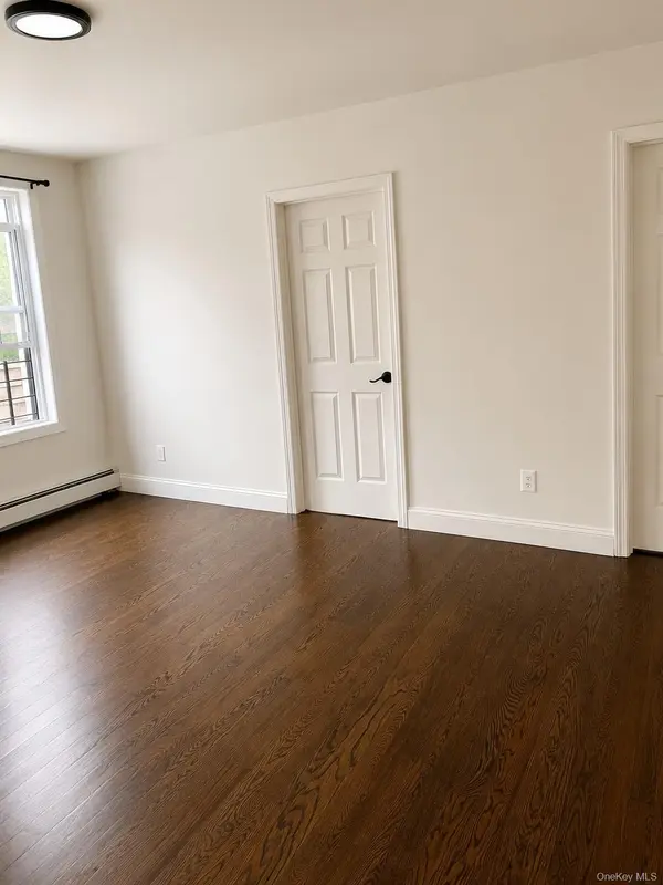 3216 Seymour AVE #2, Bronx, NY 10469