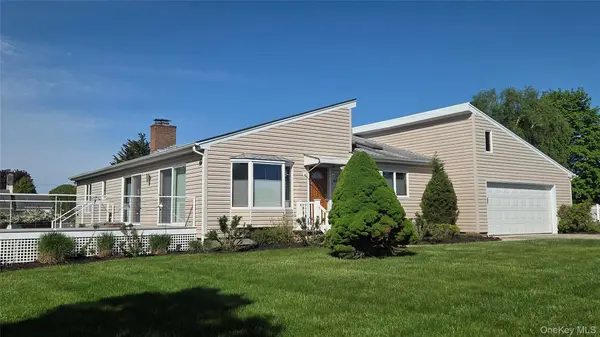 930 Cedar LN, East Marion, NY 11939